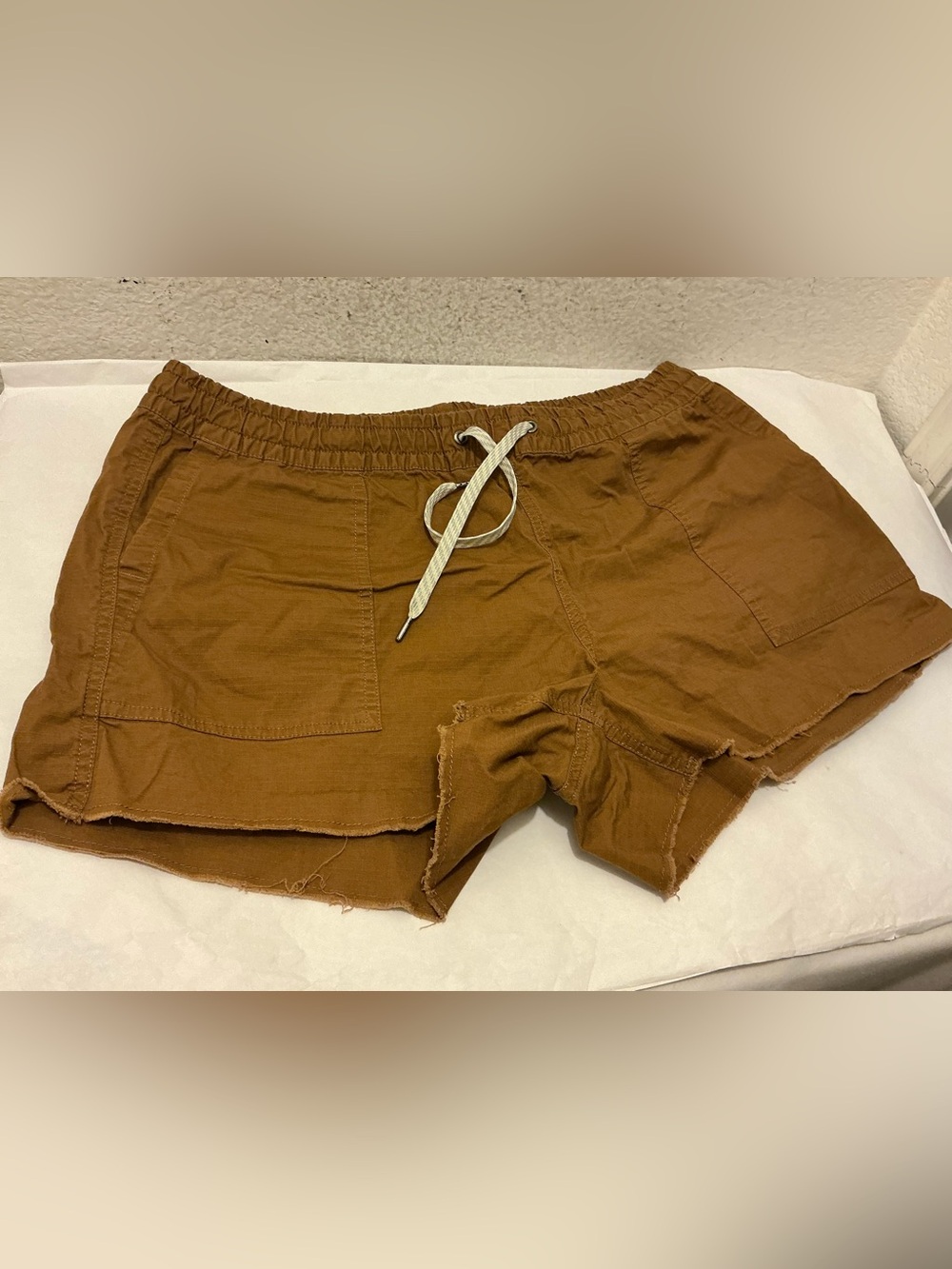 Vuori Women's Rust Brown Drawstring Shorts size XL